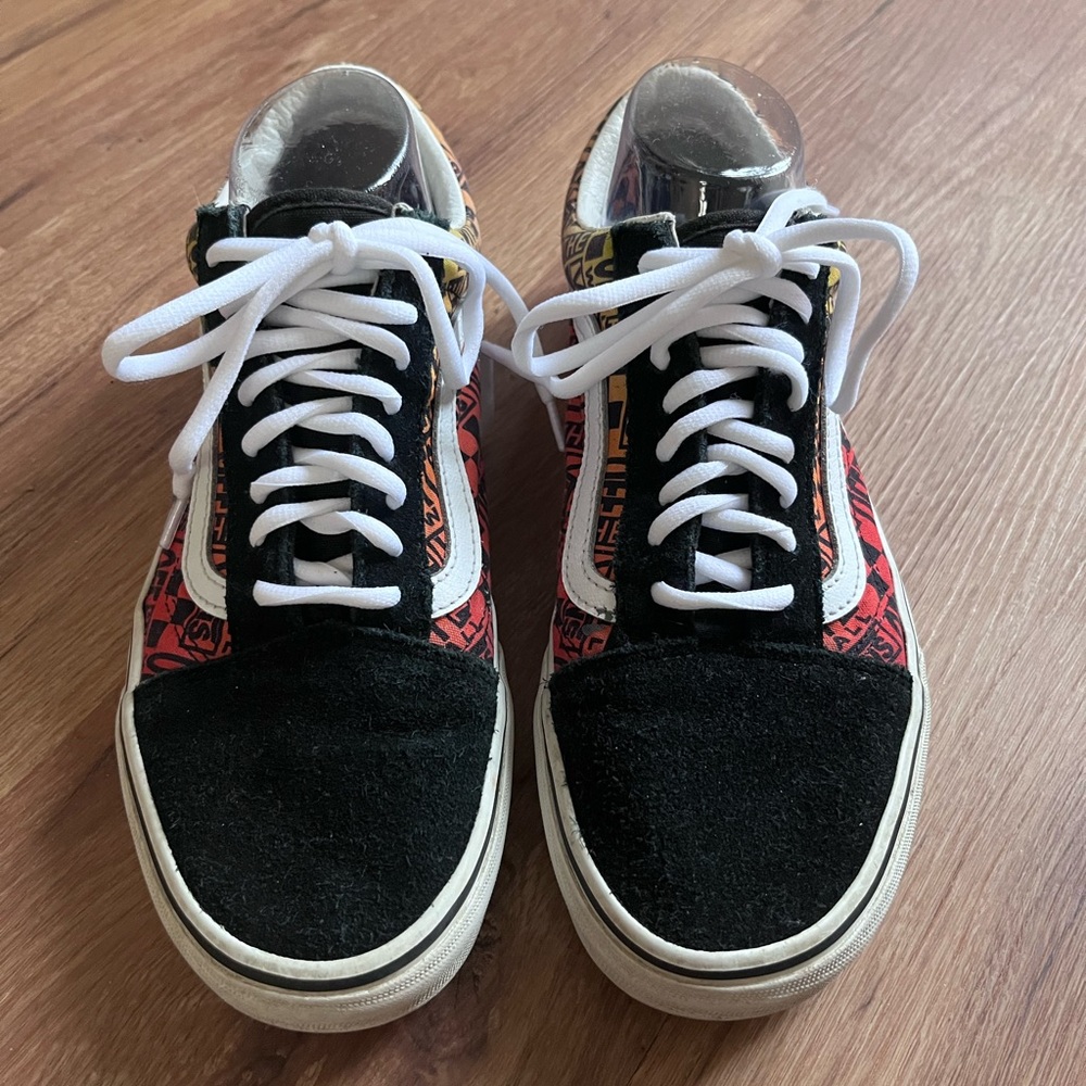 VANS Old Skool flame logo sneakers, size 10.5